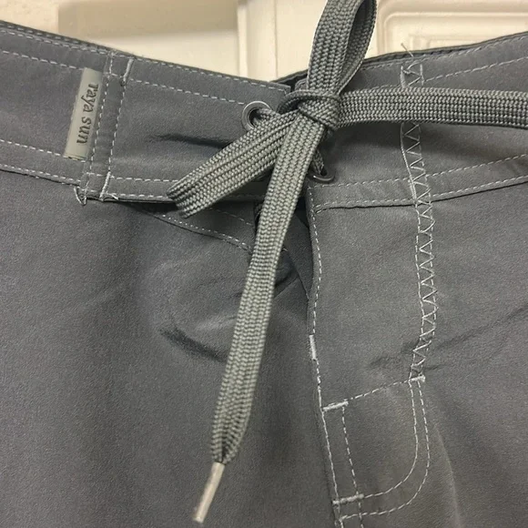 Raya Sun Board Shorts Low Rise Y2K Size Medium Grey Swim Shorts - Picture 3 of 9